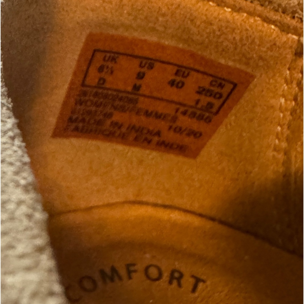 Clarks Women's Trish Calla Loafer Sand 100% Suede Size 9 - Picture 7 of 7